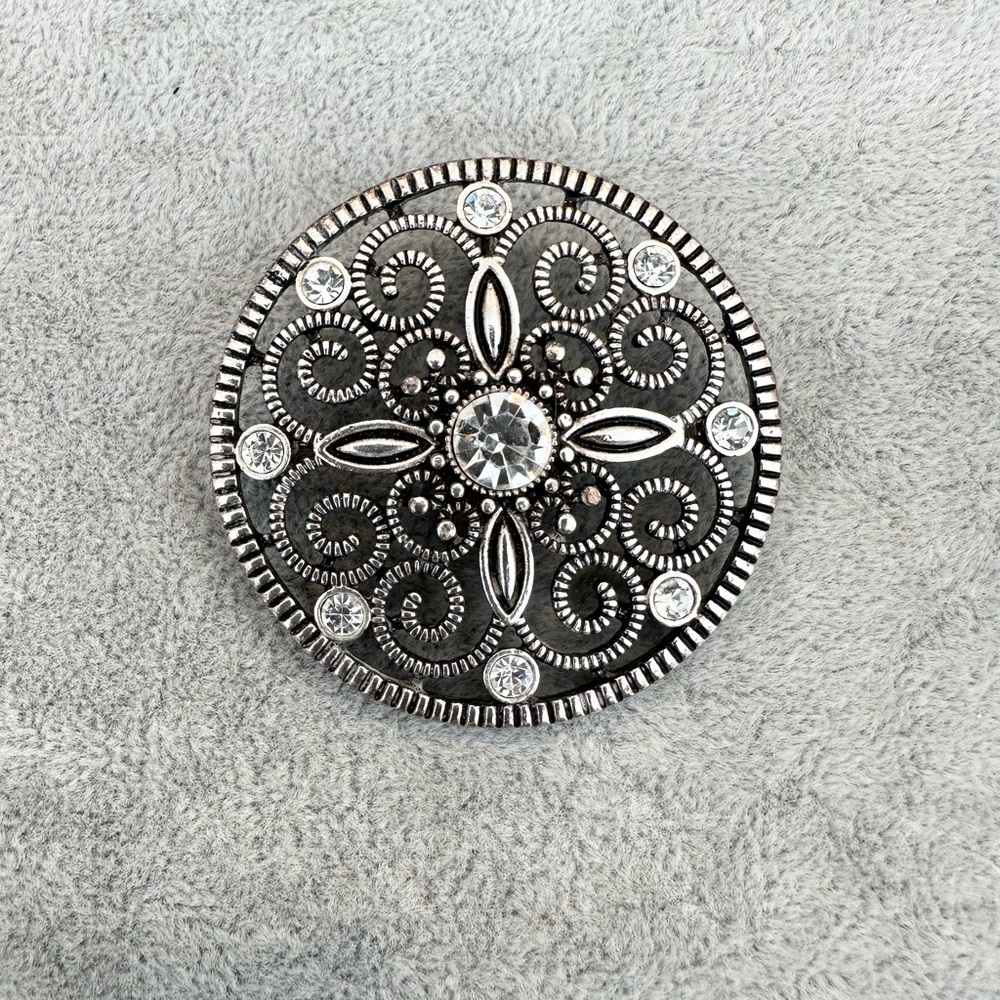 Vintage 90' Premier Design Large Round Silver Tone Rhinestone Brooch Or Pendant - Picture 1 of 3